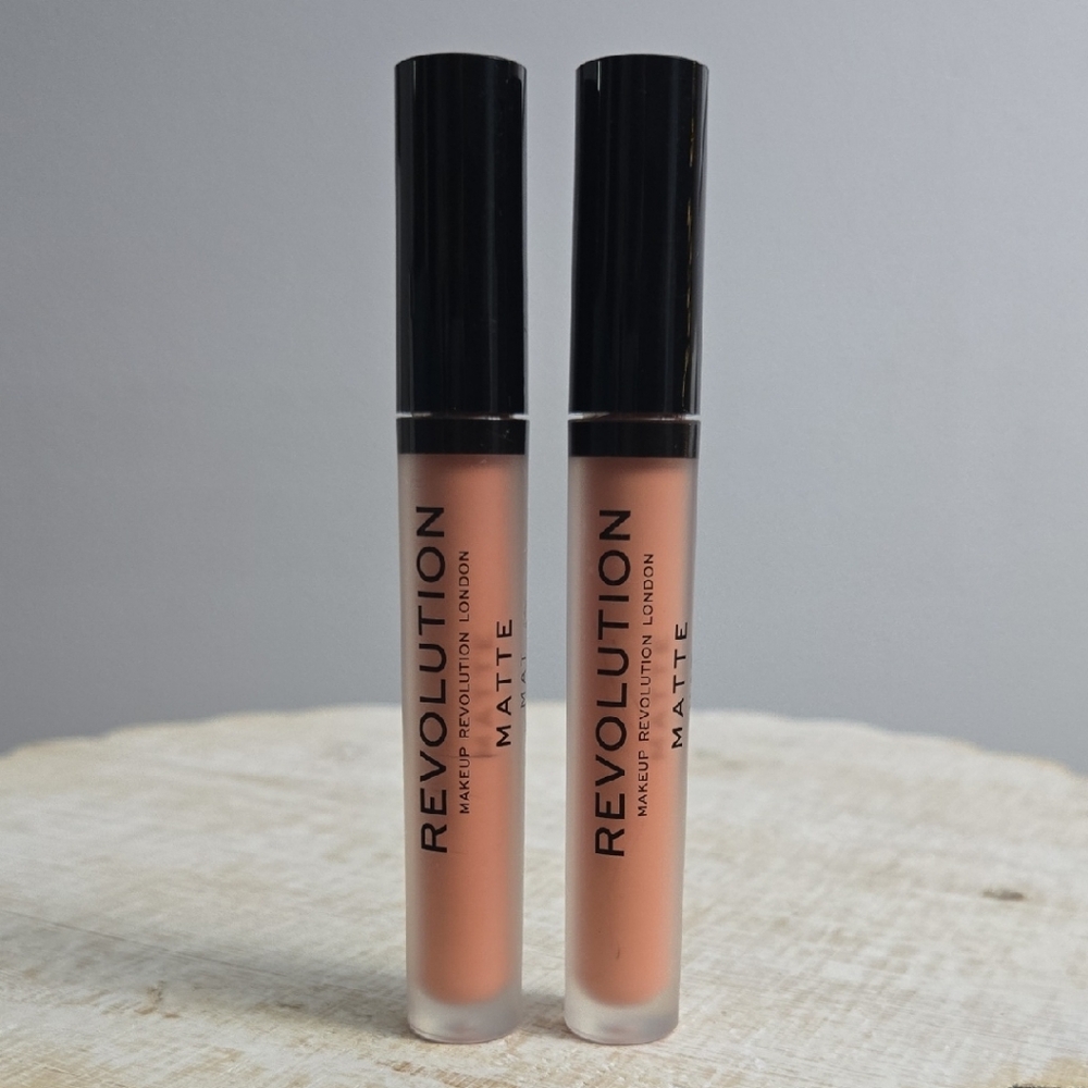 Revolution Matte Lip Gloss Duo - Soft Pink and Warm Peach